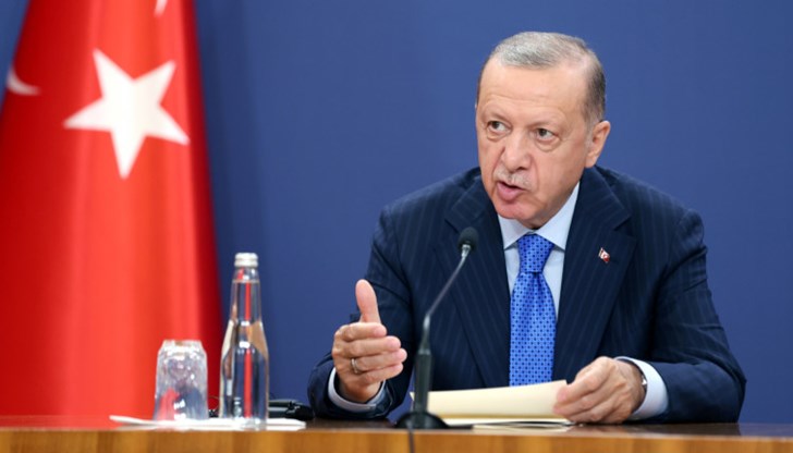 Миналата седмица турският президент направи обиколка из балканските страни. По покана на Путин тази седмица той ще присъства на срещата на върха на ШОС