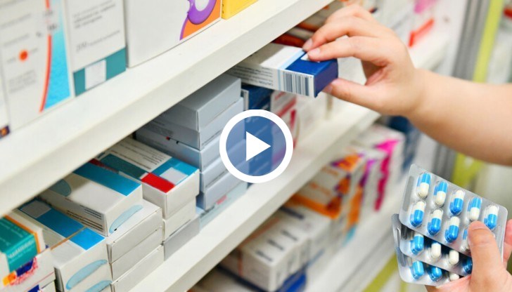 Основните странични ефекти са гадене и повръщане