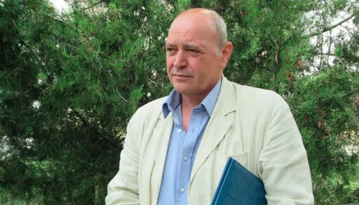 За 12 часа в Русе се изля дъжд, който е три пъти повече от средномесечната норма За 12 часа в Русе се изля дъжд, който е три пъти повече от средномесечната норма