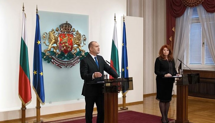 Бледите подобия на предизборни програми не засягат най-важния проблем на страната – политическата криза