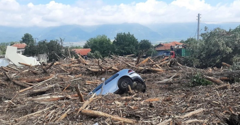 На десетия ден след потопа в Карловско - в неделя