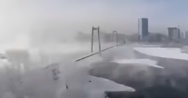 Двуминутният клип е озаглавен Зимата ще бъде дълга“Руският енергиен гигант