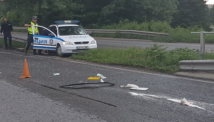 Пострадала е жена с разкъсно-контузна рана на главаНа 11 септември