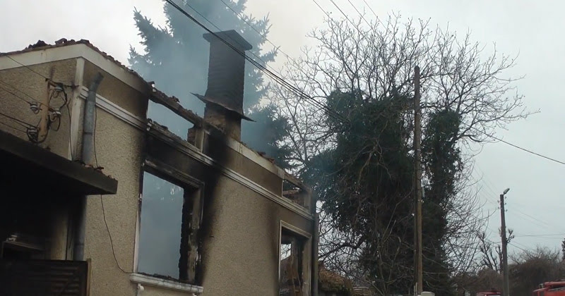 Полицията във Ветово разследва пожар в къща в град Глоджево,