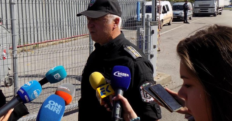 Камионите ще бъдат съпроводени от екипи на жандармериятаДнес в 12