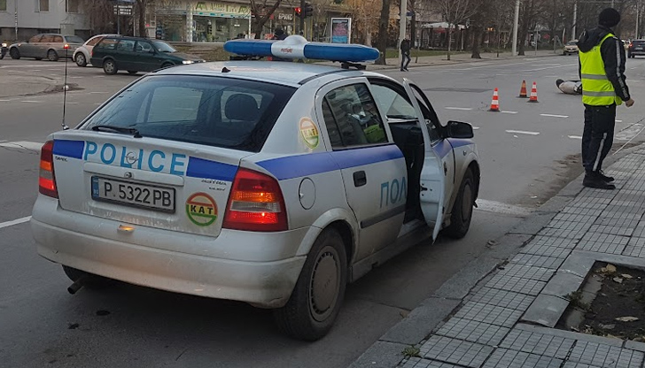 При удара водачът на тротинетката е паднал на платнотоНа 27