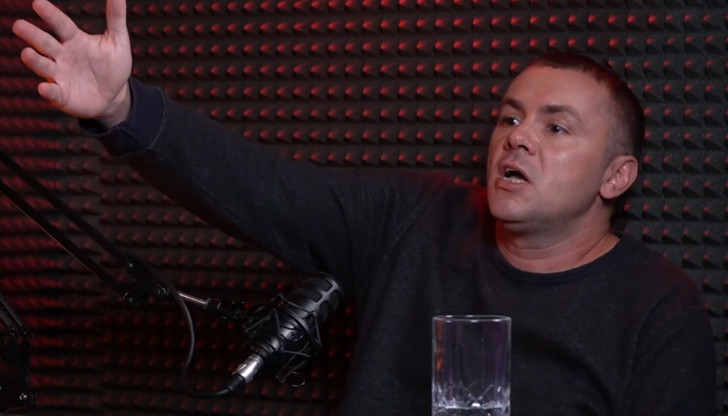 Ицо Хазарта разказа историята за снимката със средния пръст от 2