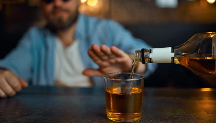 Алкохолът се свързва с над 200 болестиПовече от 24 грама