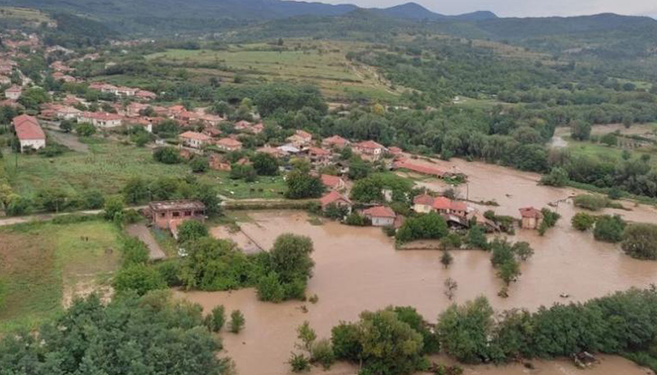 В село Богдан са евакуирани 20 души с хеликоптерОт Министерството