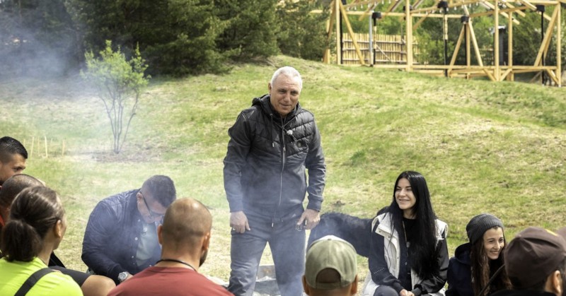 Жена ми е най-големият ми приятел, отдаде се на семейството,