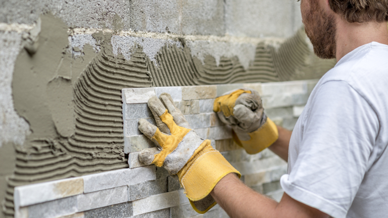 Дерат ни с 5 бона за баня, чакаме месеци за