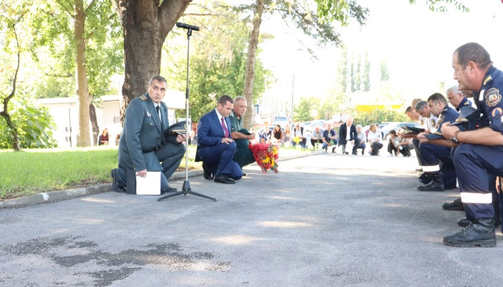 Благодаря ви за всеотдайните усилия, които полагате всеки ден в