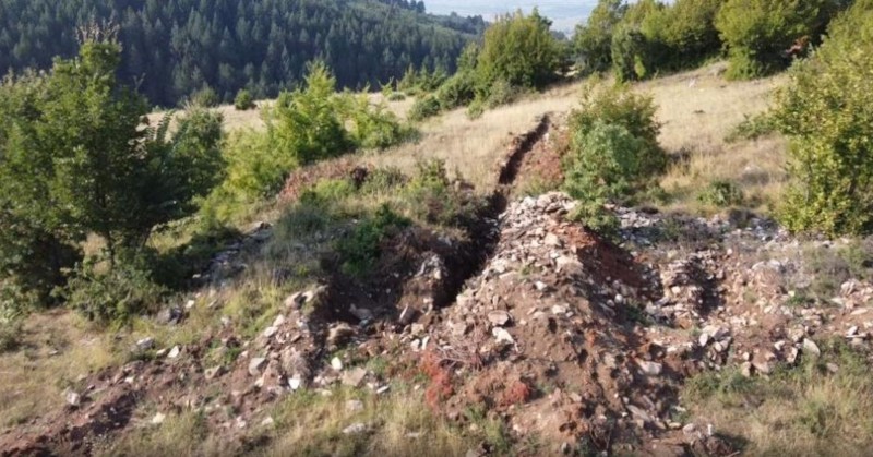 Изкопите са с невиждани размери, направени са с тежка земекопна