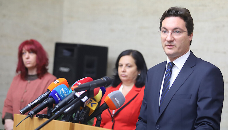 От дълги години в страната ни има смесица от беззаконие