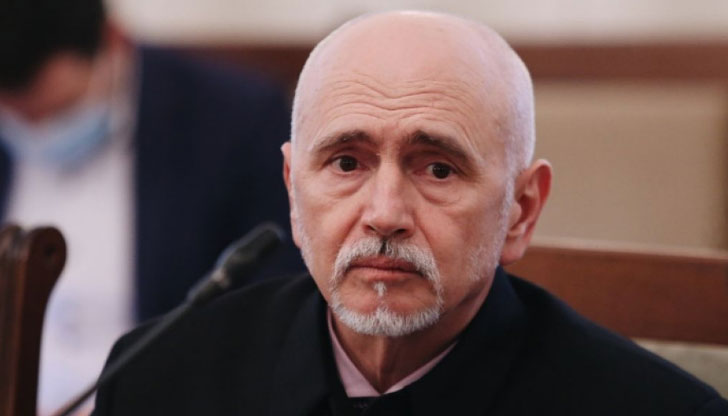 Собственикът на Еконт“ е третият най-голям спонсор на ковчежника“ на