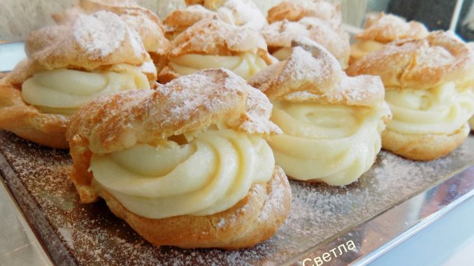 Най-малко 50 души се натровиха с еклери на сватба в