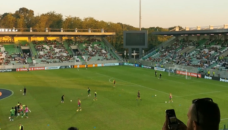 Очи в очи срещу вратаря на Рома Десподов реши да подава