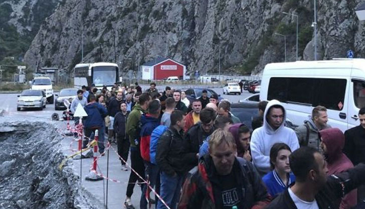 Очаква се руските власти да затворят границите за мъже във военна