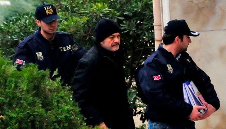 Левент Гьокташ, който е полковник от запаса, е главният обвиняем