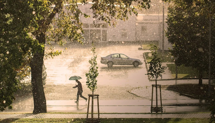 Днес до полунощ ще има условия за валежи, вятър и