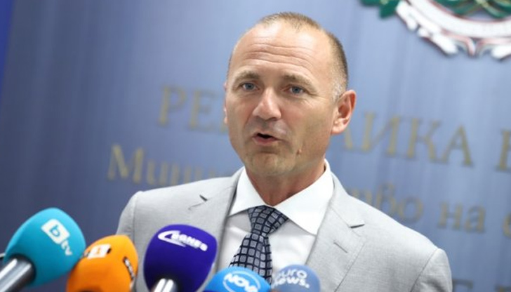 По думите му България продължава да се стреми да бъде изправна