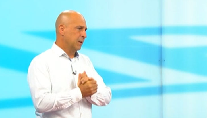 Този корупционен модел може да се промени единствено с гражданска