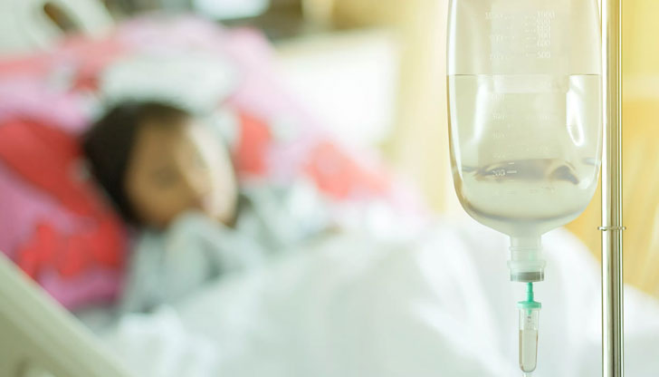 Детето е на командно дишанеМомиченце на седем години е паднало