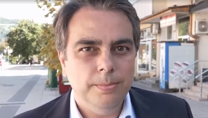 По времето на ГЕРБ имаше свинско със зеле, но свинското