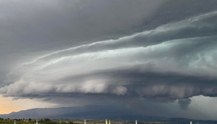 Днес ще вали дъжд, на отделни места в Източна България