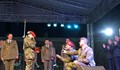 Предложение за брак взриви публиката по време на концерт на военни