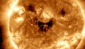 НАСА засне Слънцето да "се смее"