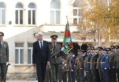 Трябва да се прецени рискът за българската армия от оказване