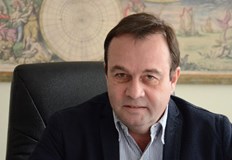 Не ми се е налагало в Румъния да дам и 1