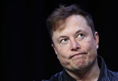 Това е неразумно допълни милиардерът Американската авиокосмическа корпорация Спейс екс SpaceX не