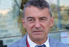 Лекар на годината стана проф д р Иво Петров Традиционната годишна церемония