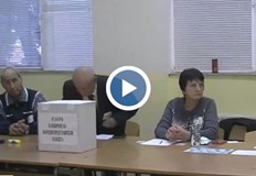 Общо кандидатите са над 230 за 8 мандата от 19 и