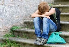 Агресия на възрастен към детеВ социалните мрежи се появи видео