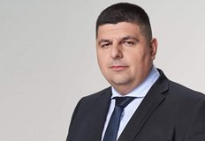 Подобно управление ще превърне политическата криза в национална катастрофаСимволът на корупцията