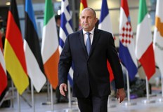 Държавният глава свикна да държи поводите на изпълнителната властНикой не