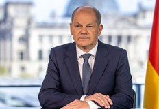 В телефонен разговор канцлерът Олаф Шолц и президентът на САЩ