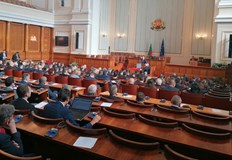 След обявяването на парламентарните групи Вежди Рашидов даде почивкаВежди Рашидов