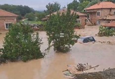 Дарителската кампания на община Карлово за пострадалите от наводнението до