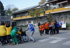 Над 20 деца и младежи в неравностойно положение доказаха че спортът