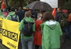 Исканията са различниМногохилядни протести в Германия с различни искания Демонстранти в