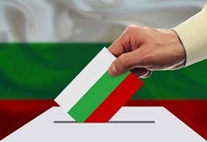 Обяснението е просто политиците продължават да говорят помежду си а