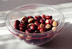 Има трик преди да ги сложите в тенджератаКестените се варят много