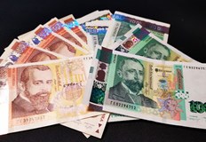 Производствената площадка на дружеството била оградена и заключена никой не