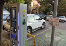 Русенци одобряват нововъведението но отбелязват два недостатъкаПлащането за паркинг в центъра