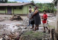 Скоростта на вятъра достига 38 метра в секундаУраганът Джулия удари