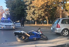 Мотор и автомобил се удариха на улица Котовск в РусеИнцидентът